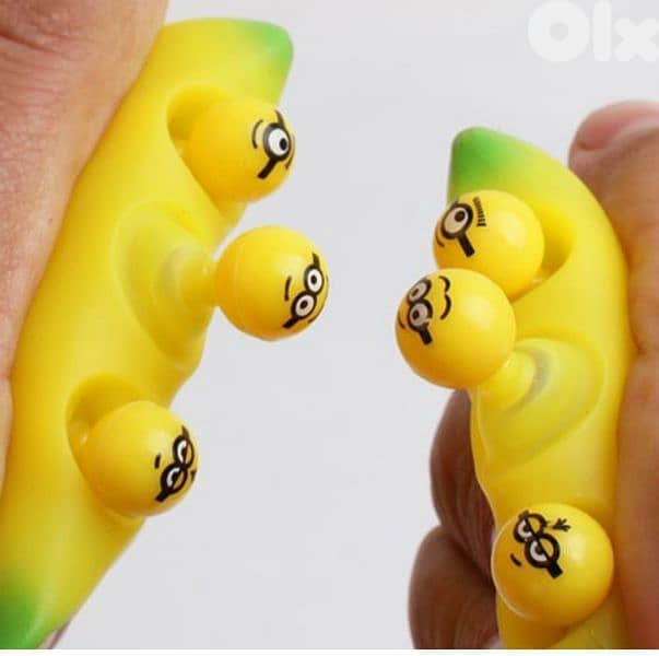 2 in 1 keychain and cute fidget pop out squeeze 3$ 7