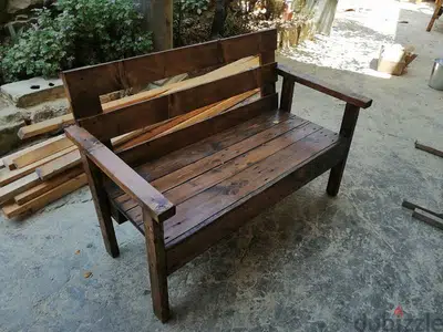 benches from pallet each item has a price