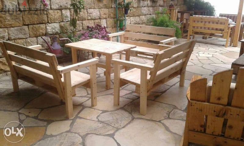 benches from pallet each item has a price 1