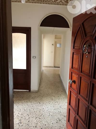فوايي للشباب ١٥٠$ على التخت الغرفة تختين ( foyer dekweneh )