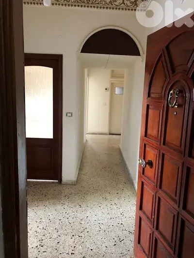 فوايي للشباب ١٥٠$ على التخت الغرفة تختين ( foyer dekweneh )