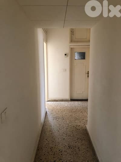 فوايي للشباب ١٥٠$ على التخت الغرفة تختين ( foyer dekweneh )