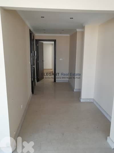 Very Good Location Apartment With A Seaview!