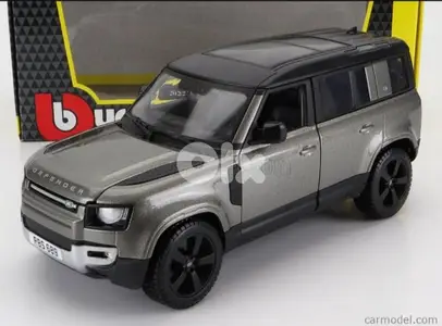 Land Rover Defender 110 diecast car model 1:24.