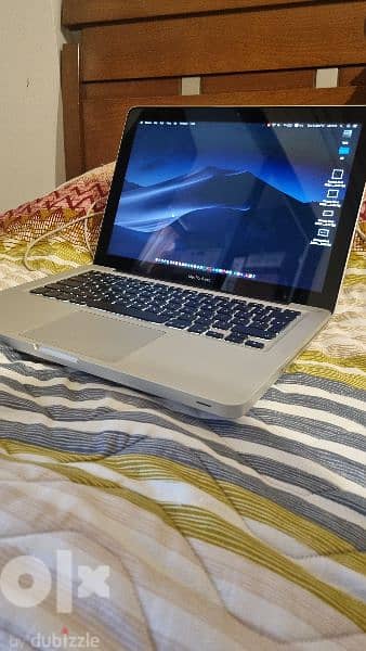 Macbook Pro i5 8GB SSD 1