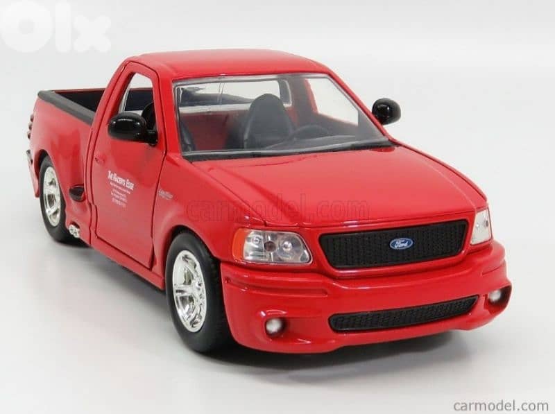 Ford F150 SVT Lighting (Fast & Furious) diecast car model 1:24. 3