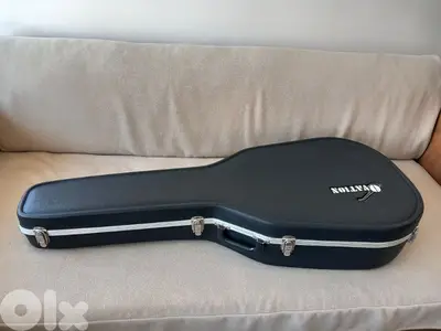 Hard Case for "Ovation "Guitar