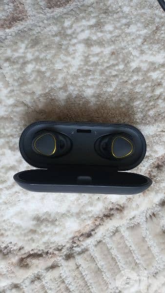 Samsung wireless earbuds 0