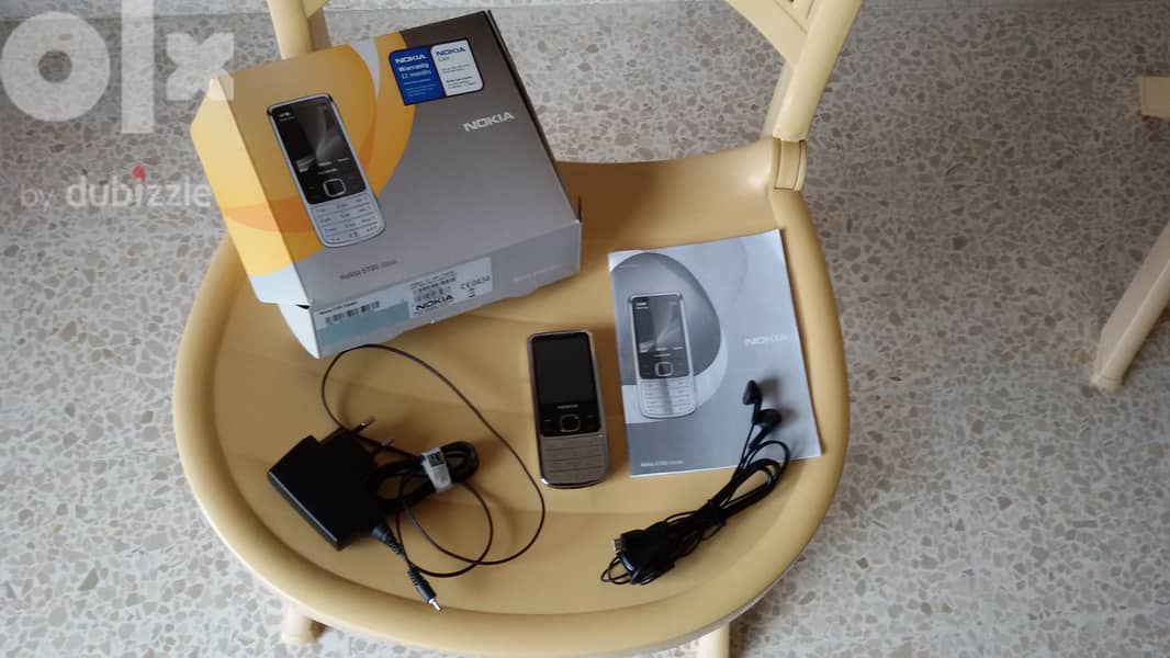 NOKIA 6700 classic 1