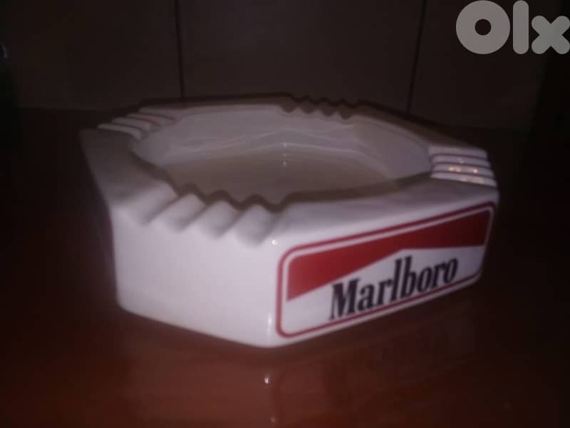 vintage marlboro ceramic ashtray 20*20 cm made in england 0