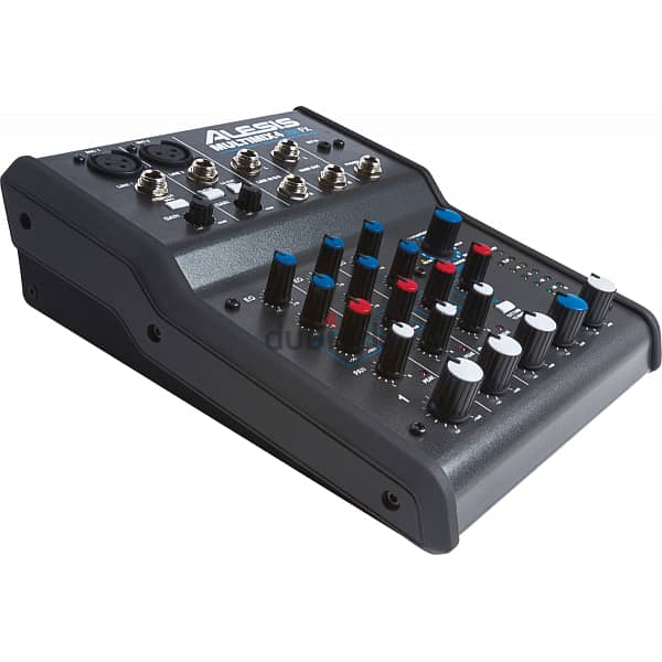 Alesis MultiMix MM4 2 mic in 1