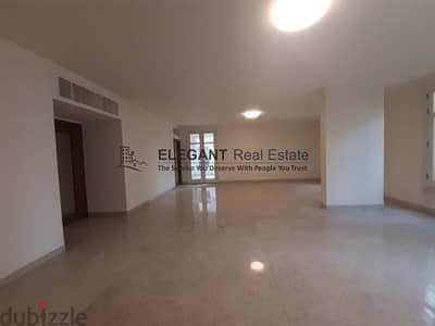 Spacious Apartment in a Prime Location ! Spacious Apartment in a Prime Location !