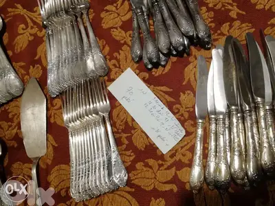 من اجمل طقم سرفيس فضة روسي اصلي قديم ملاعق شوك سكاكين كامل متكامل لقطة