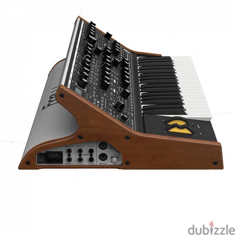 Moog Subsequent 37 3