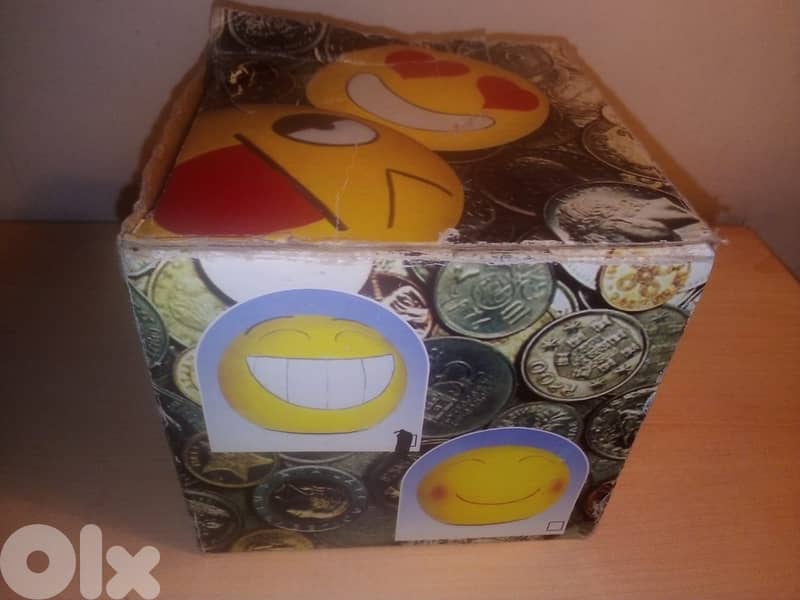 smiley face porcelain money bank 3