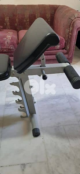 bench & weights  & 3 axe like new شبه جديد 2