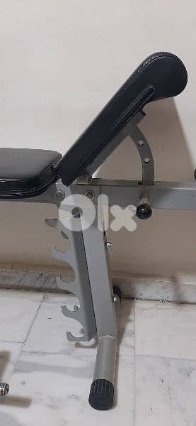 bench & weights  & 3 axe like new شبه جديد 8