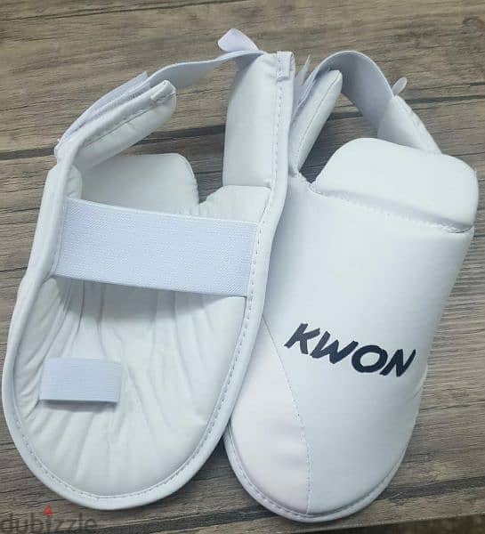Foot protector 0