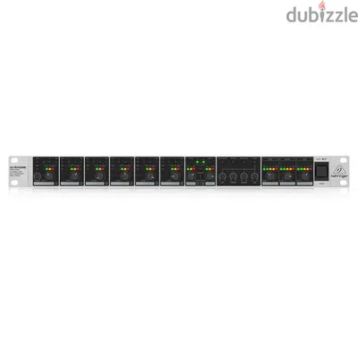 Behringer ZMX8210 Ultrazone Mixer