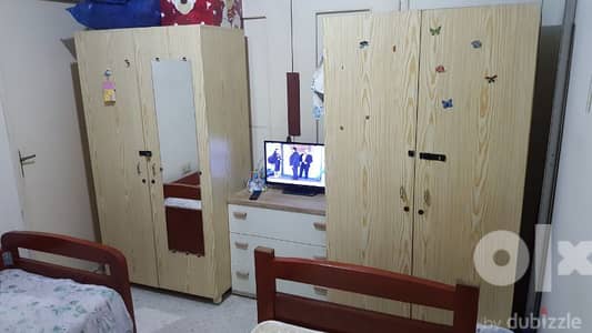 Foyer for Girls only