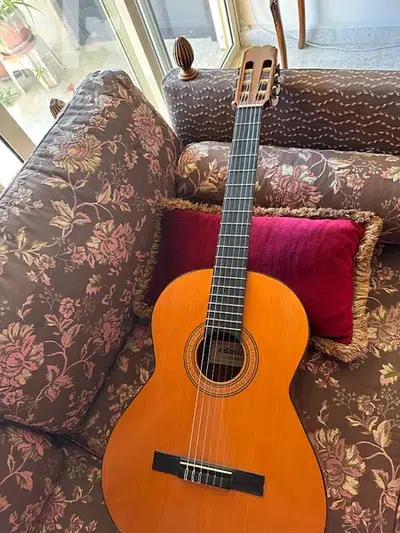 Spanish Classical Guitar VERY GOOD PRICE