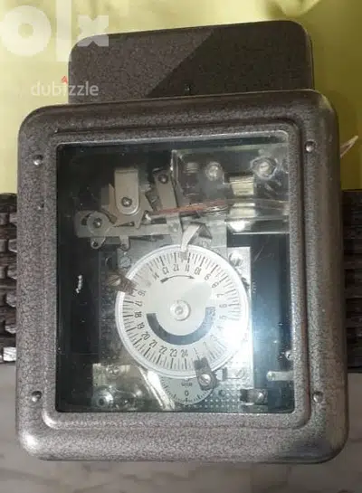 للبيع ساعة وقت مع reserve Timer +عدد3 , القطعة 14 $