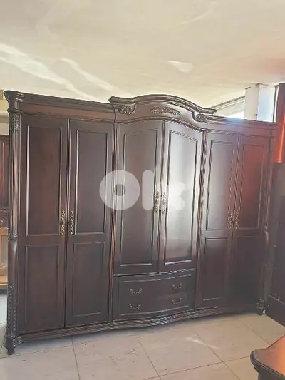 أوضة نوم فخمة ماليزي تقيل شغل برا