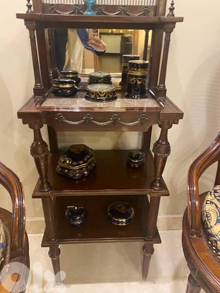table with shelves 1