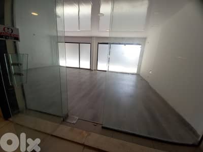 70 Sqm | Shop For Rent In Verdun