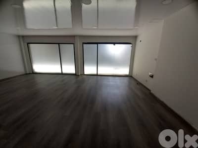70 Sqm | Shop For Rent In Verdun