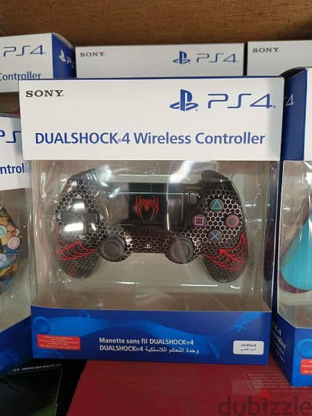 PS4 controllers 4