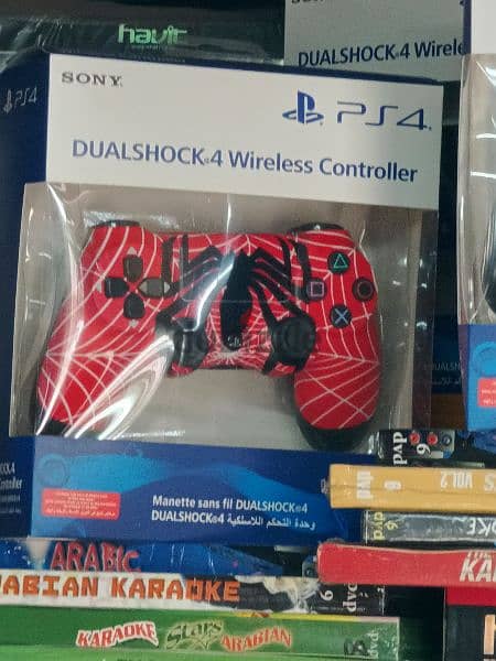 PS4 controllers 6