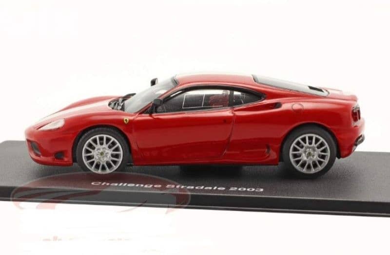 Ferrari Challenge Stradale  (2003) diecast car model 1;43. 2