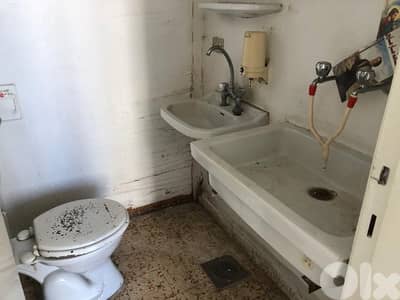 *Prime Location* Office for rent in Zalka |مكتب للايجار الزلقا