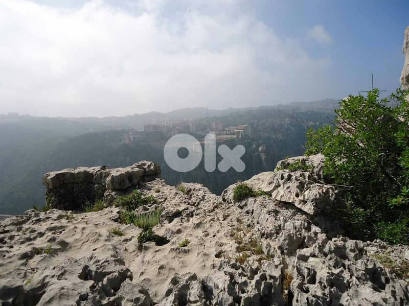 Plot with beatiful sea and mountain view for sale in kfardebian 0