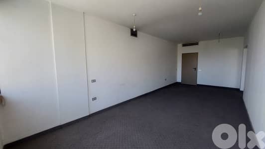 L11979- A 120 SQM Office for Rent in Riad El Solh, Down Town
