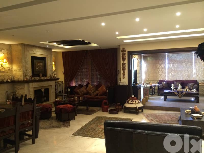 Prime location |Apartment with 150 Sqm Terrace in Monteverde 0