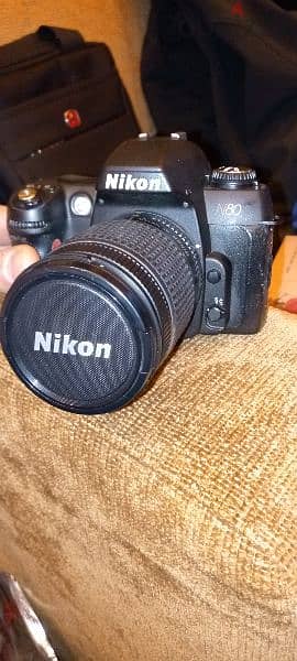 Nikon N80 0