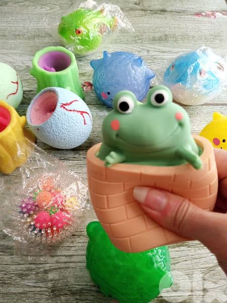 huggy wuggy Squirel&dinosaur pop it fidjet toy 3$ 5
