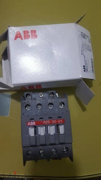 contactor  45 watts   3 lines 2