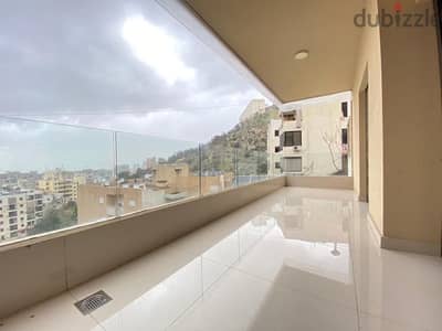 A 3 bedroom apartment for rent in Zalka with a lovely private terrace.