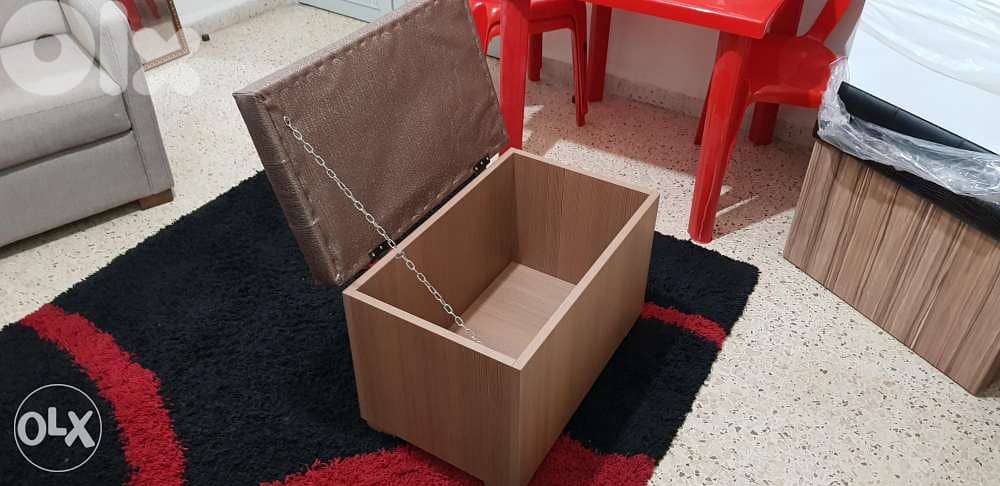 بوف مع صندوق 0