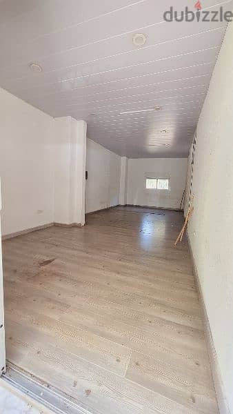 Jdeideh 65m2 shop/office for rent. محل/مكتب للإيجار ٦٥م  الجديدة