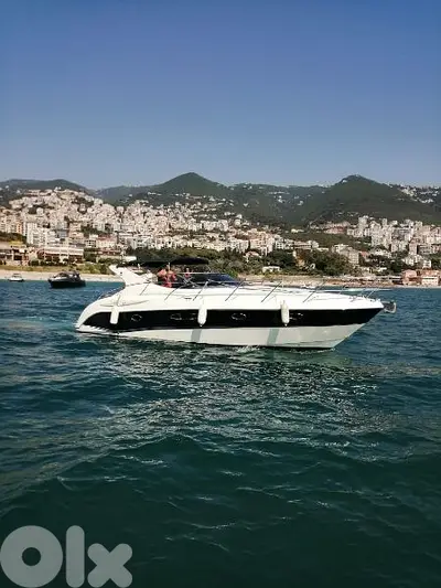 Azimut, Atlantis 42 feet price is negotiable for travel reason.