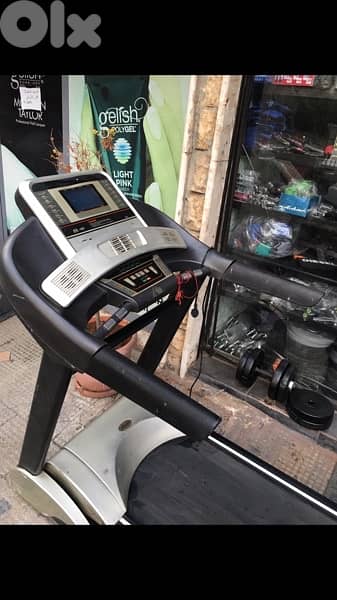 big treadmill like new hold up to 150kg with incline usb speakers 2