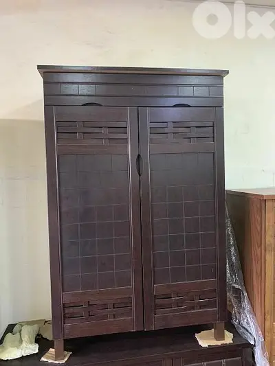شفنيرة احذية شغل برا ماليزي تقيل