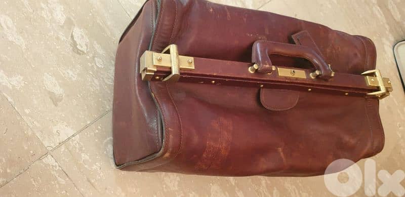 price  reduced antique hand made bag quen leather 4