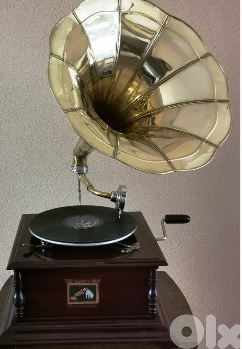 retro style mechanical gramophone phonograph recreation made in india 0