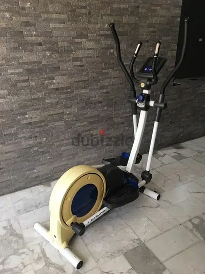 elliptical reebok like new heavy duty very good quality