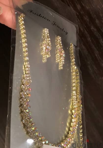 accesories set, necklace, earings , gold color 9